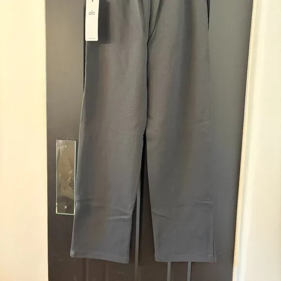 Alo Yoga Accolade Straight Leg Sweatpant – Anthracite – XS – NWT - Picture 4 of 7